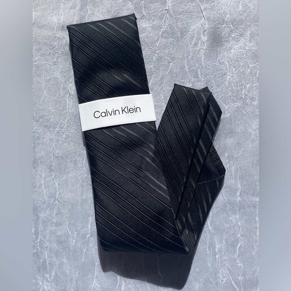 Calvin Klein Elegant Black Diagonal Stripe Tie